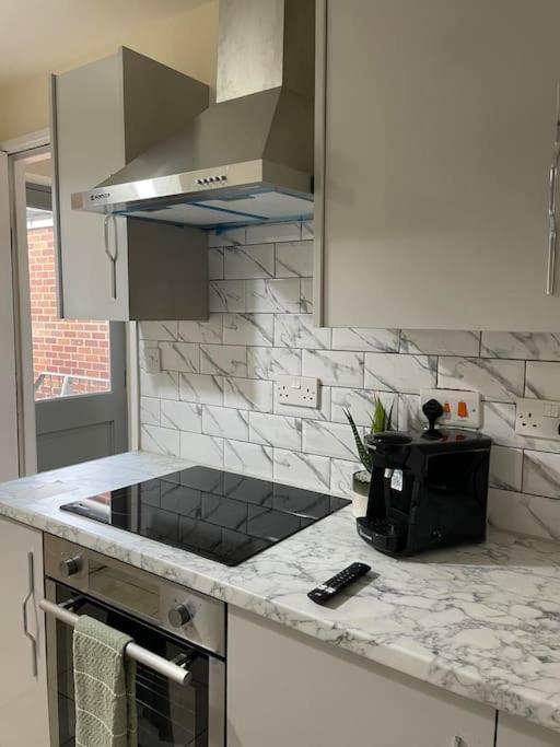 Modern 1 Bed Apartment In The City Centre Of Derby Eksteriør bilde