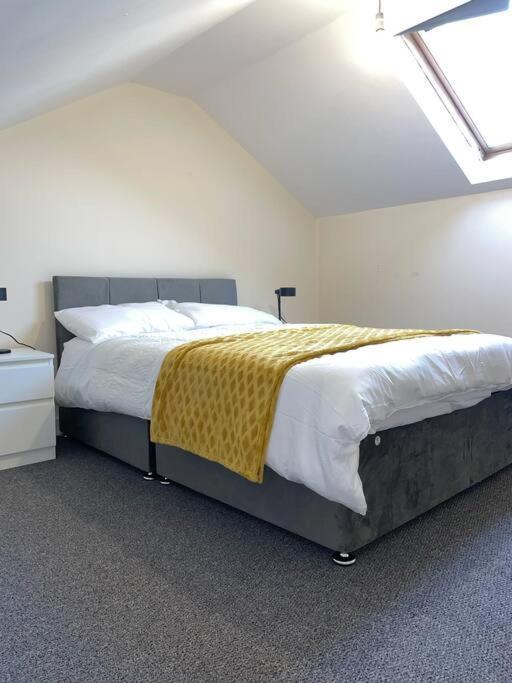 Modern 1 Bed Apartment In The City Centre Of Derby Eksteriør bilde