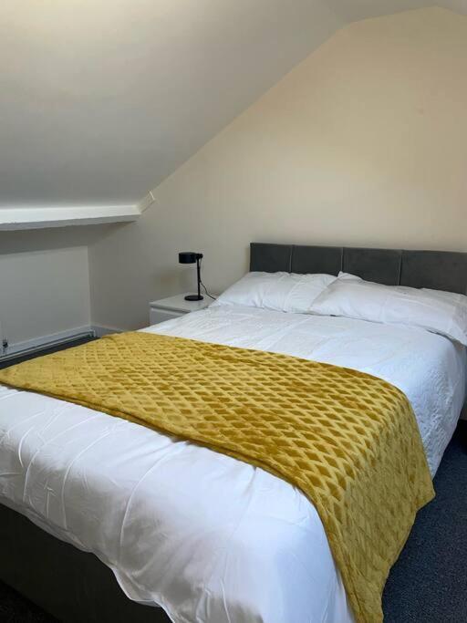 Modern 1 Bed Apartment In The City Centre Of Derby Eksteriør bilde
