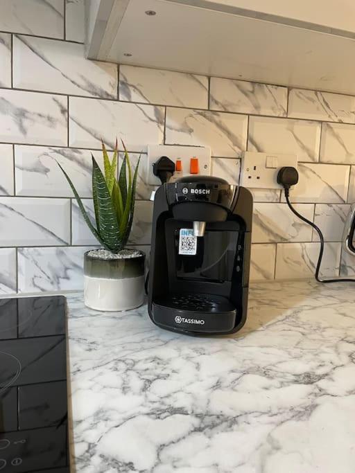 Modern 1 Bed Apartment In The City Centre Of Derby Eksteriør bilde
