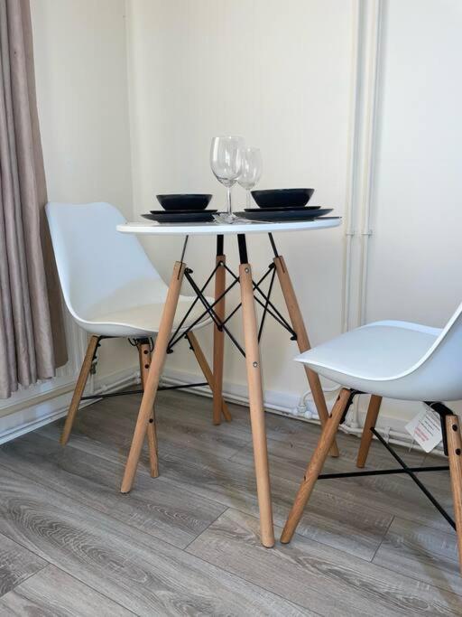 Modern 1 Bed Apartment In The City Centre Of Derby Eksteriør bilde